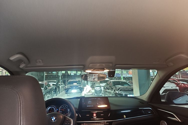 宝马1系 2021款 改款 120i M运动版局部细节22