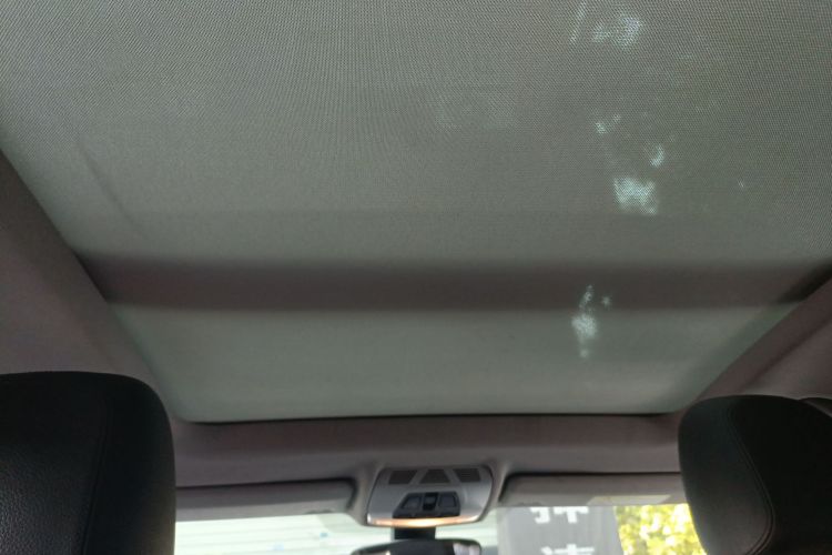 宝马1系 2017款 118i 运动型中控内饰22