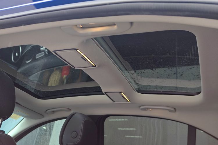 奔驰C级 2020款 改款 C 260 L 运动版中控内饰22