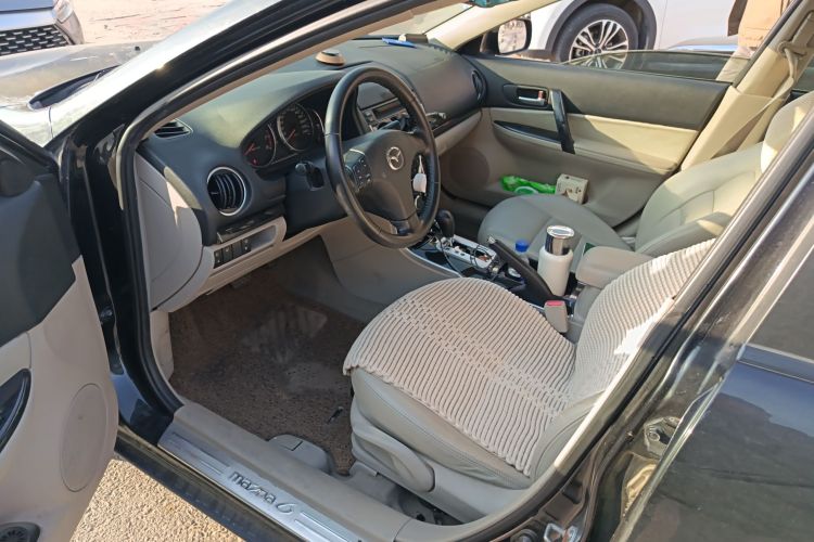 马自达6 2011款 2.0L 自动时尚型中控内饰19