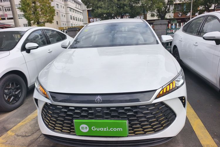 比亚迪 秦PLUS 2025款 DM-i 智驾版 55KM领先型车身外观2