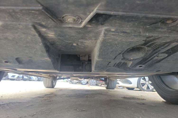 长安UNI-T 2020款 1.5T 尊贵型局部细节9008