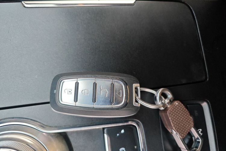 福特 蒙迪欧 2018款 EcoBoost 180 时尚型中控内饰11