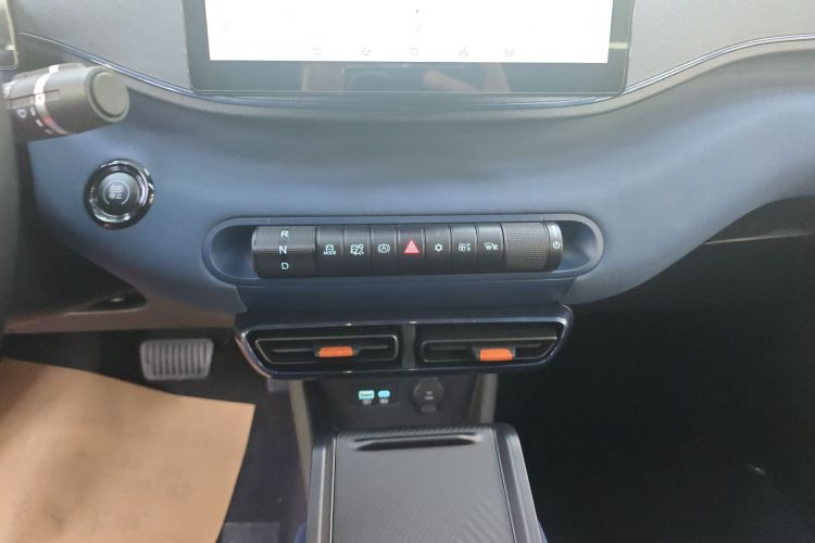 比亚迪 海鸥 2024款 荣耀版 305km 活力版中控内饰18