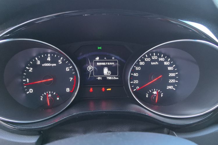 起亚 嘉华(进口) 2015款 3.3GDI 豪华版 国IV中控内饰14