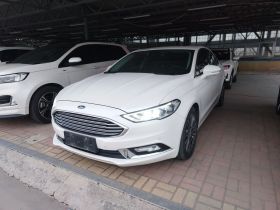 福特 蒙迪欧 2017款 EcoBoost 180 豪华型