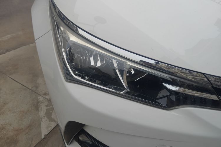 丰田 卡罗拉 2018款 1.2T S-CVT GL智享版车身外观8