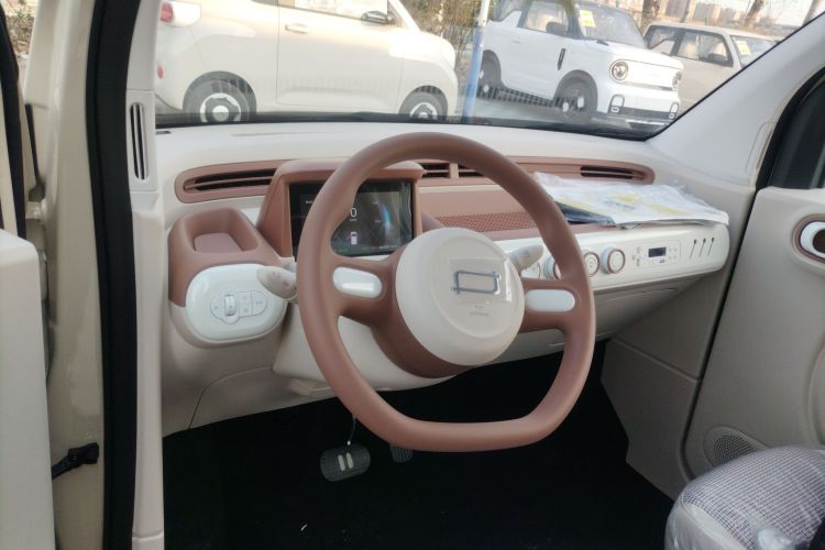 奔腾小马 2026款 222km 萌趣马 Plus中控内饰7002