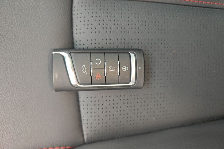 广汽传祺 传祺GS4 2021款 270T 自动智联科技版中控内饰11