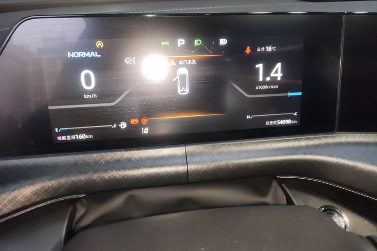 长安UNI-T 2022款 1.5T 运动版 尊贵型局部细节14