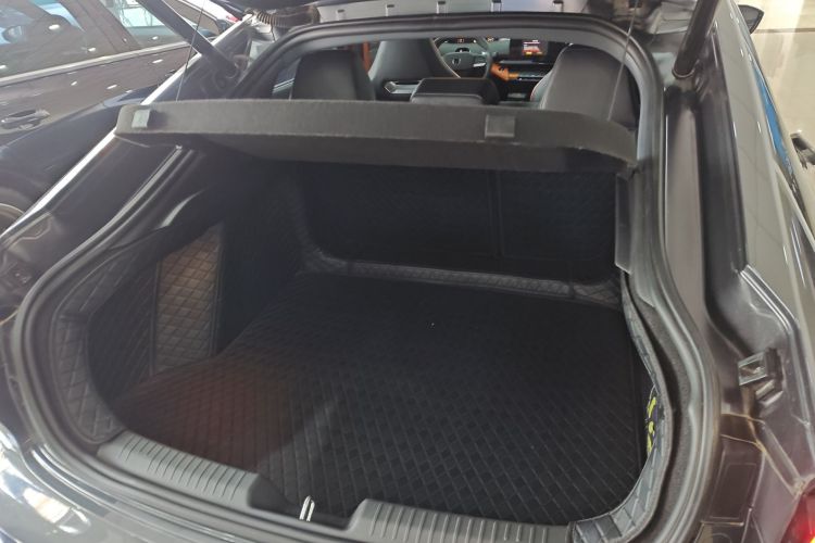 长安UNI-V 2023款 2.0T 领速版局部细节23