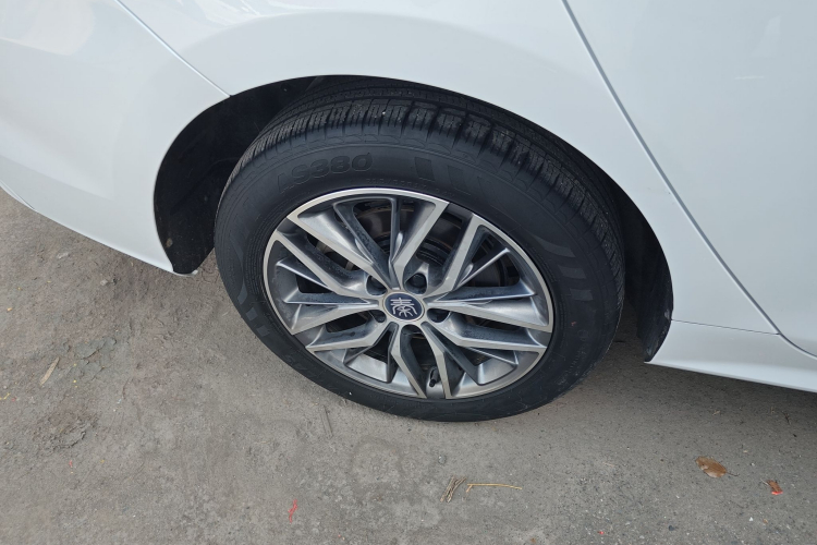 比亚迪 秦PLUS 2021款 EV 500KM 豪华型车身外观6008