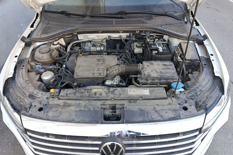 大众 朗逸 2023款 改款 1.5L 自动得逸版机舱底盘24