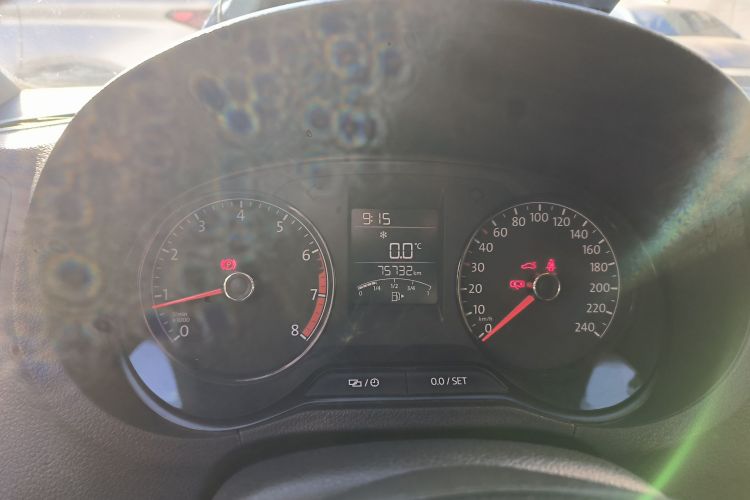 大众 Polo 2016款 1.4L 手动风尚型中控内饰14