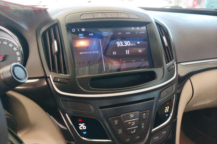 别克 君威 2014款 2.0L 领先时尚型中控内饰16
