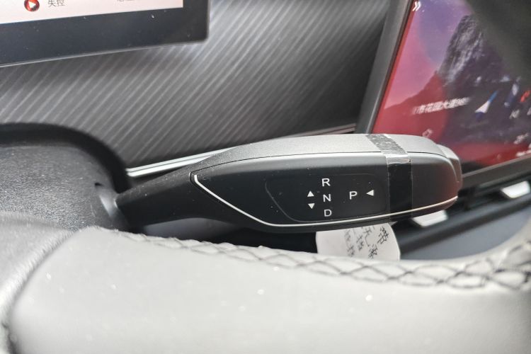 奇瑞 风云T9 2024款 120 长续航版豪华型 5座 磷酸铁锂中控内饰18