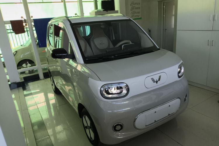 五菱汽车 宏光MINIEV 2024款 第三代 215km 进阶版车身外观6002