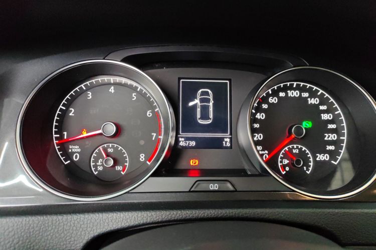 大众 高尔夫 2018款 1.6L 自动舒适型中控内饰14