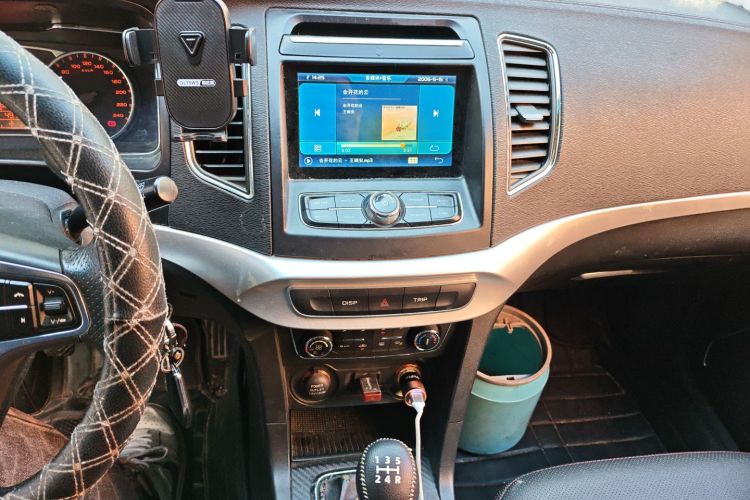 吉利汽车 远景 2015款 1.5L 手动幸福型中控内饰16