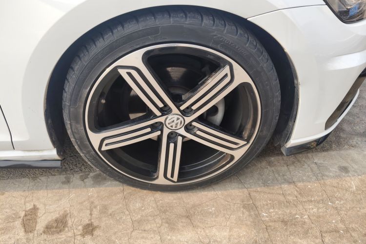 大众 高尔夫 2018款 280TSI 自动R-Line型车身外观10