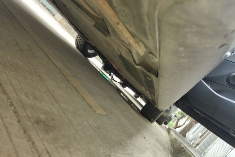 宝马X1 2013款 sDrive18i 时尚型局部细节9002