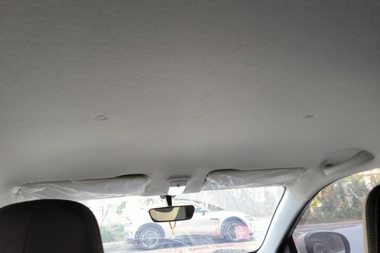 五菱汽车 五菱缤果 2023款 203km 轻享款中控内饰22