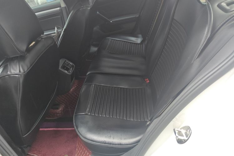 大众 凌渡 2015款 280TSI DSG舒适版中控内饰21