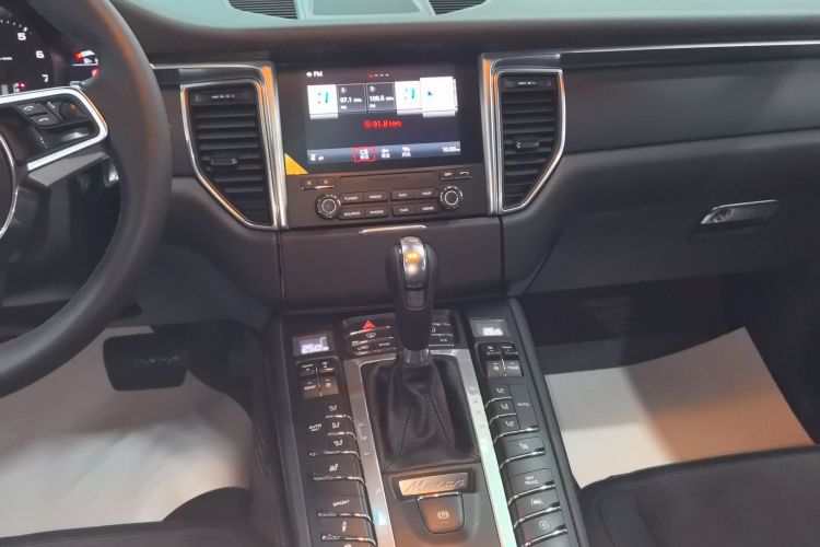 保时捷 2017款  Macan 2.0T中控内饰16