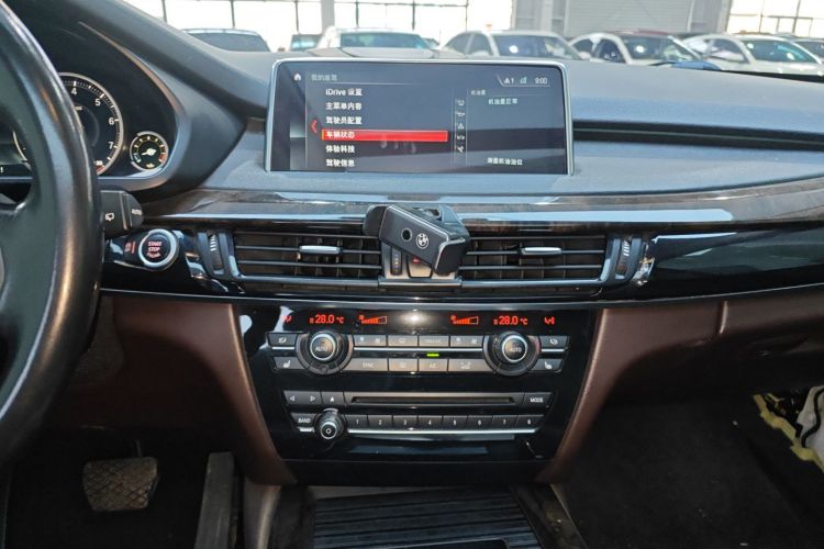 宝马X5(进口) 2018款 xDrive28i中控内饰16
