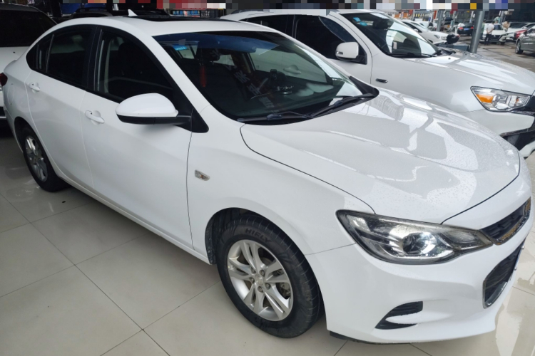 雪佛兰 科沃兹 2019款 320 自动欣悦版车身外观3