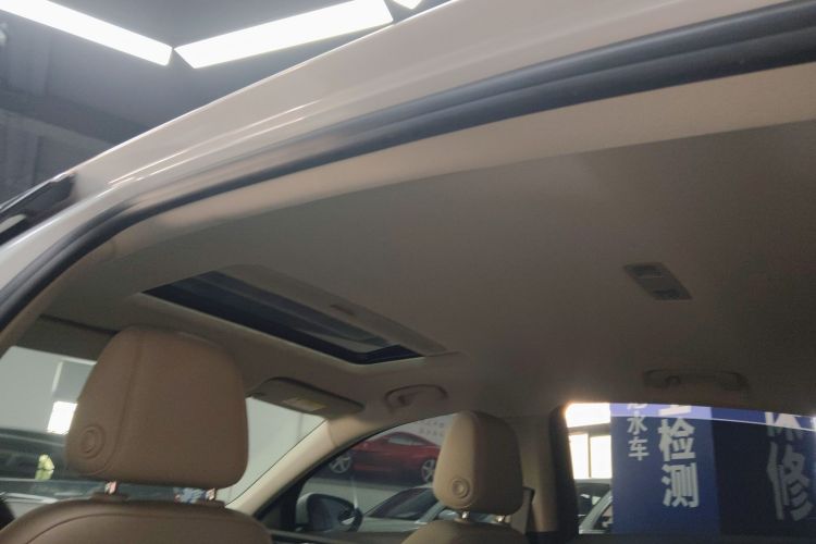 别克 君威 2020款 552T 精英型中控内饰22