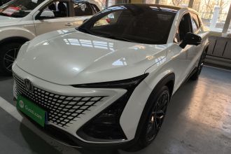 长安UNI-T 2022款 1.5T 尊贵型