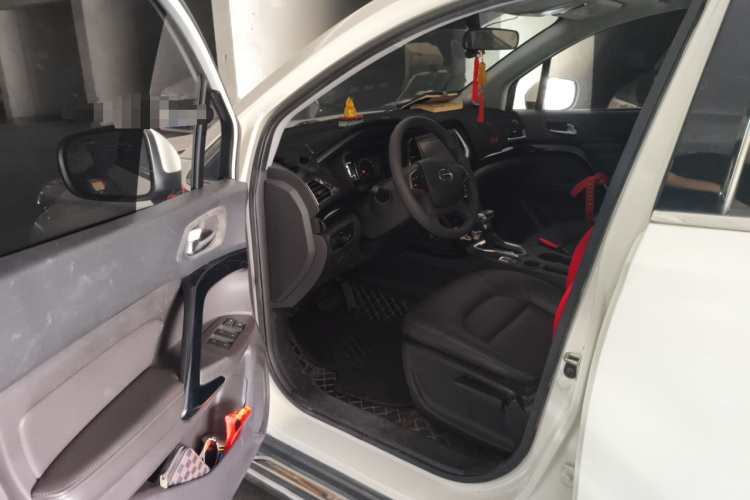 广汽传祺 传祺GS4 2016款 235T G-DCT精英版中控内饰7003