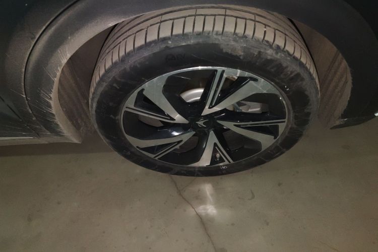 ARCFOX极狐 极狐 阿尔法T(ARCFOX αT) 2023款 480E 森林版 160kW车身外观10