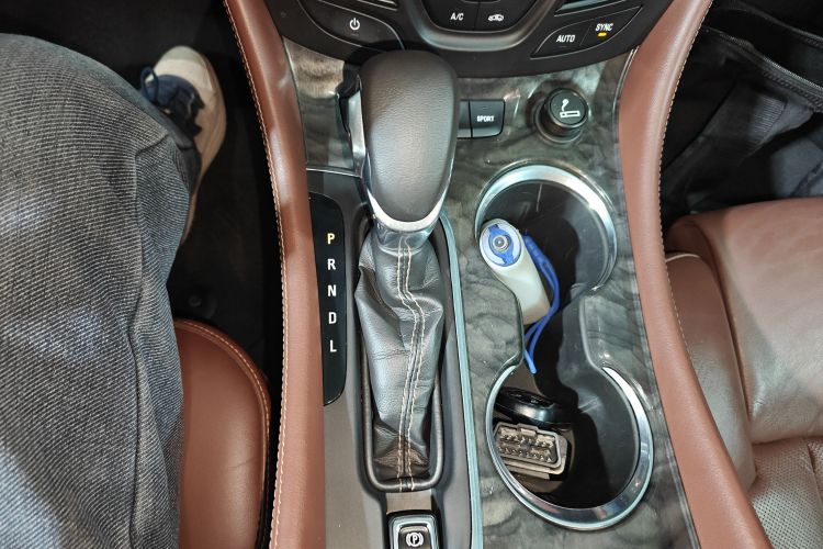 别克 昂科威 2016款 28T 四驱豪华型中控内饰18