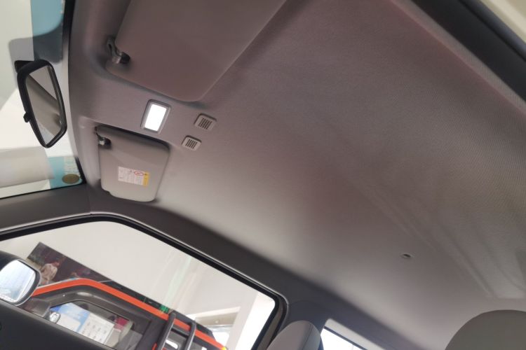 吉利银河 熊猫 2025款 210km 元气熊中控内饰22