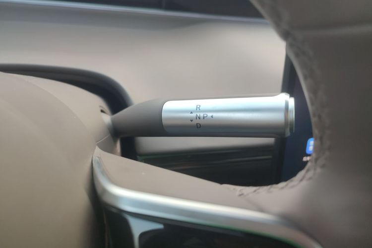 鸿蒙智行 智界R7 2025款 增程 251km Max中控内饰18