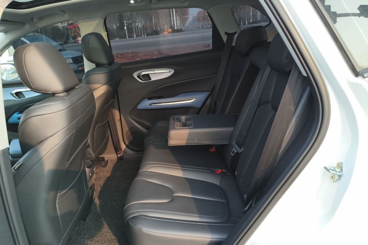 奔腾T90 2023款 1.5T DCT 自动豪华型中控内饰21