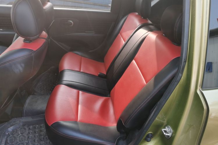 日产 骊威 2013款 劲锐 1.6XV 手动豪华版中控内饰21