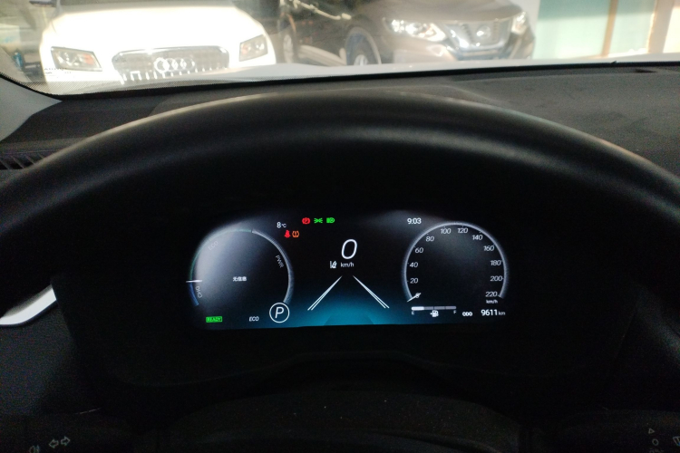 丰田 威兰达 2024款 双擎 2.5L E-CVT两驱豪华PLUS版局部细节14