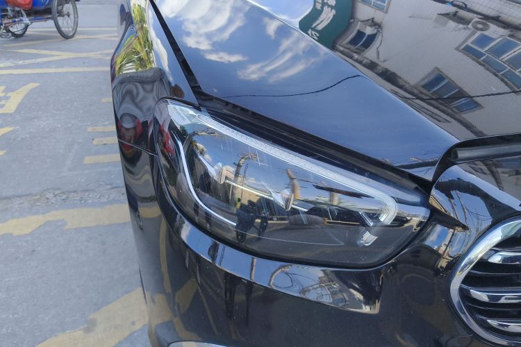 奔驰E级 2020款 E 300 L 时尚型车身外观8