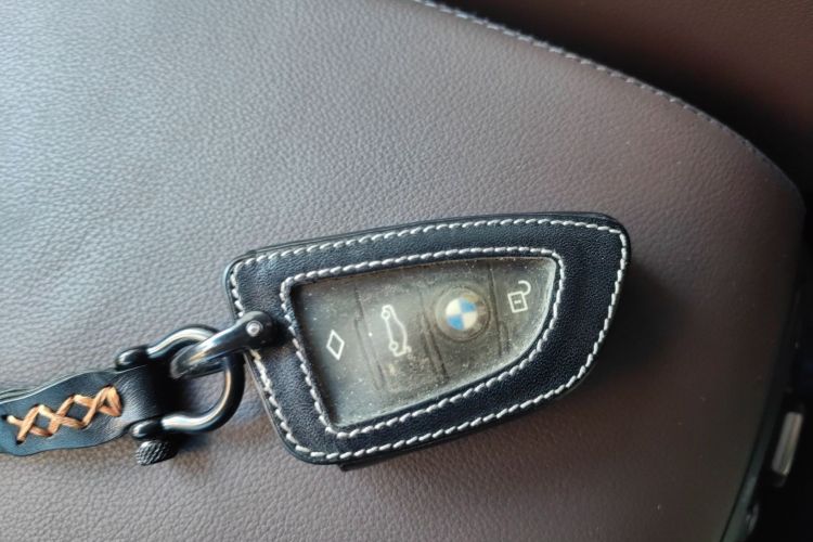 宝马X3 2020款  xDrive28i M运动套装中控内饰11