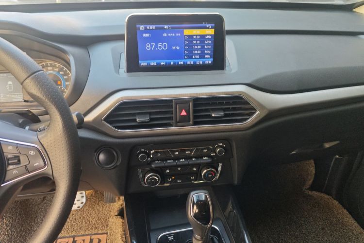 东风风光 风光S560 2018款 1.8L CVT精英型 7座中控内饰16