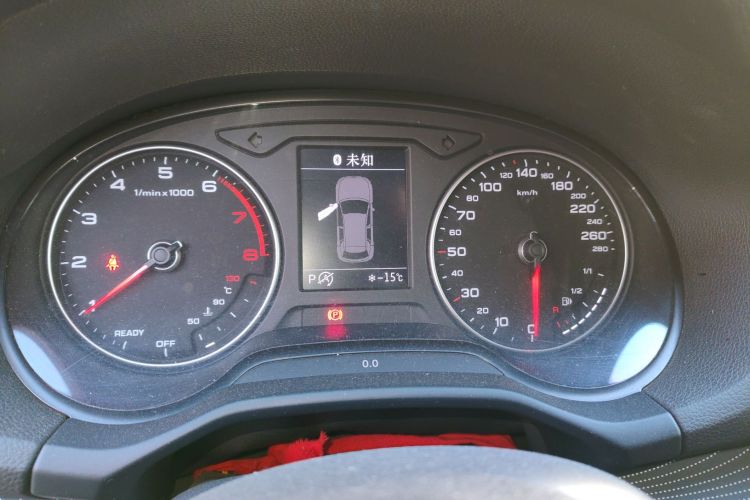 奥迪Q2L 2021款 35 TFSI 时尚动感型中控内饰14