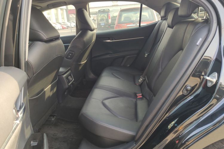 丰田 凯美瑞 2021款 双擎 2.5HG 豪华版中控内饰21