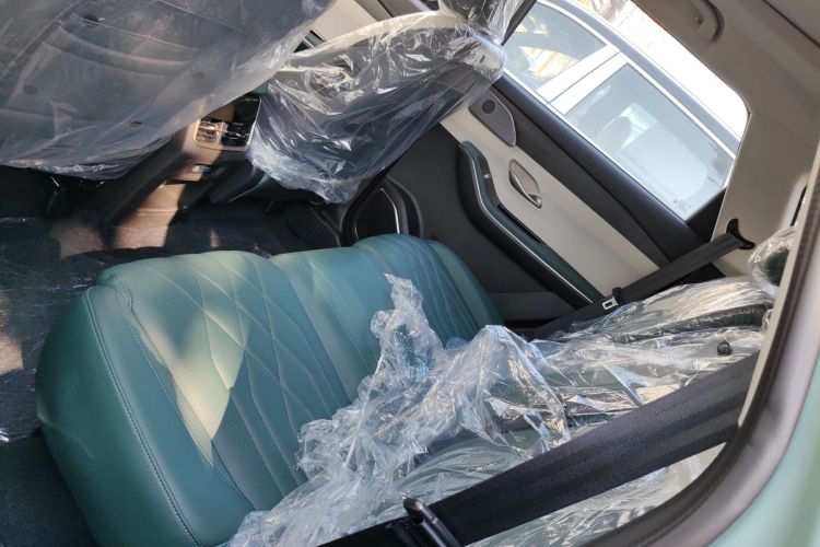 捷途山海L9 2024款 1.5TD 2DHT Pro 7座中控内饰7004