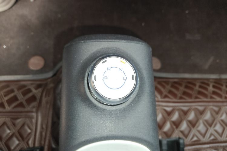 五菱汽车 宏光MINIEV 2024款 第三代 215km 进阶版中控内饰18