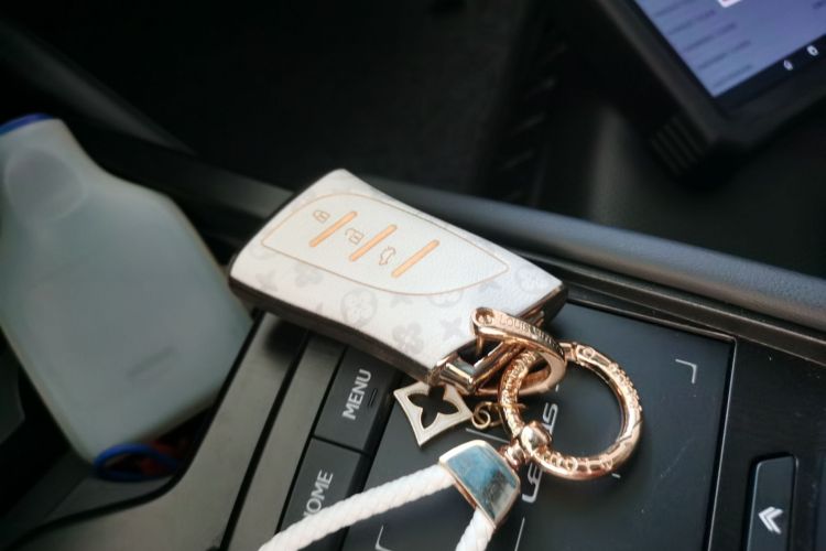 雷克萨斯ES 2018款 200 豪华版 国V中控内饰11