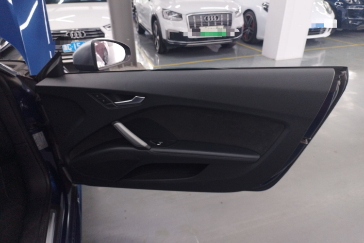 奥迪TT 2015款 TT Coupe 45 TFSI中控内饰7005