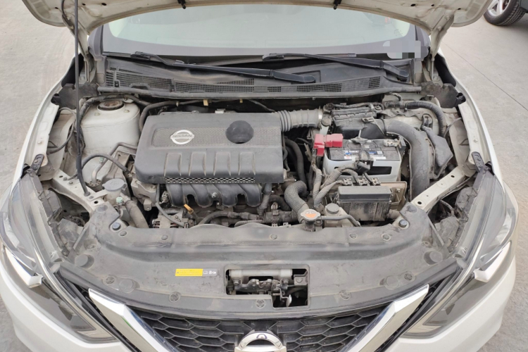 日产 轩逸 2016款 1.6XL  CVT尊享版机舱底盘24